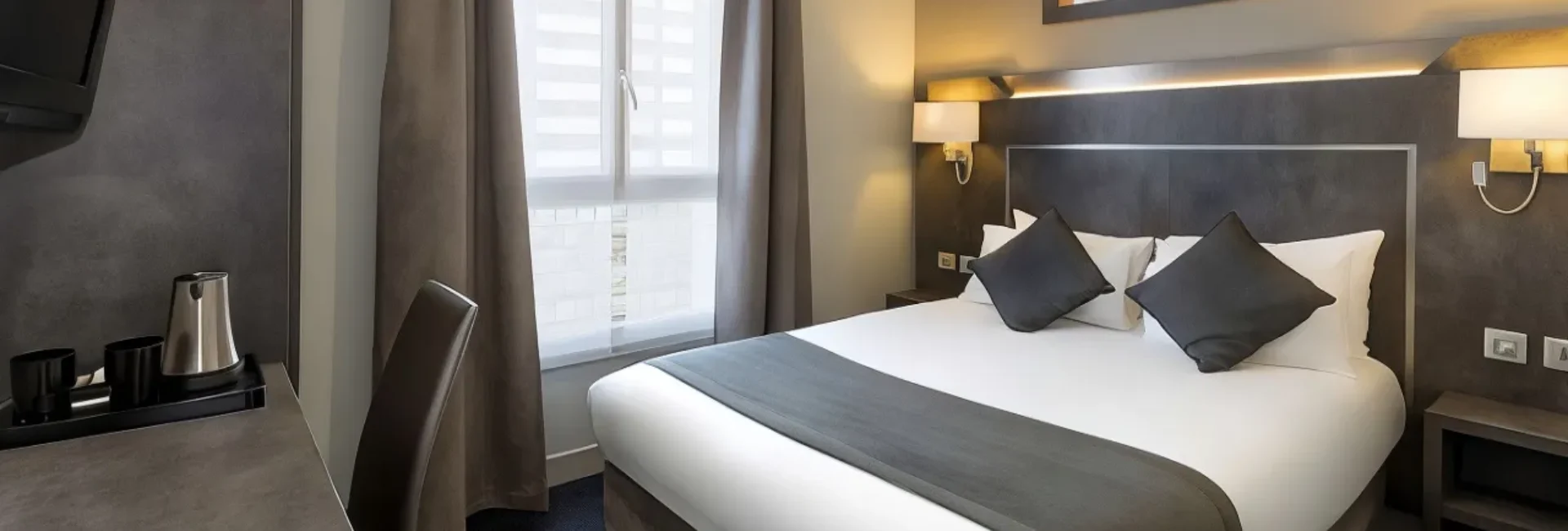 Double Room Double Room