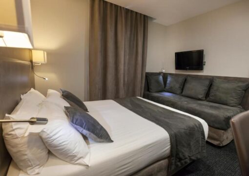 Superior Double Room with Sofa Bed – Non-Smoking